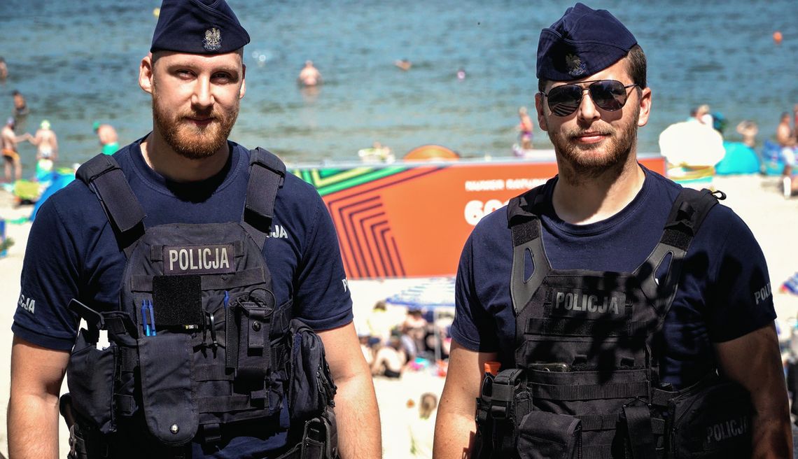 Więcej policjantów na wakacje. Nowodworska policja dostała dodatkowe wsparcie na sezon letni